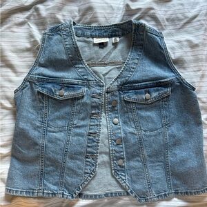 Jean Vest Light Wash NEVER WORN